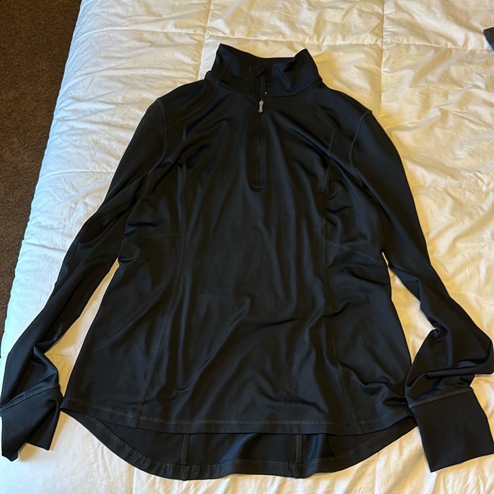 Athletic pull over